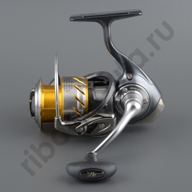 Катушка безынерц. Daiwa Certate-13 2500