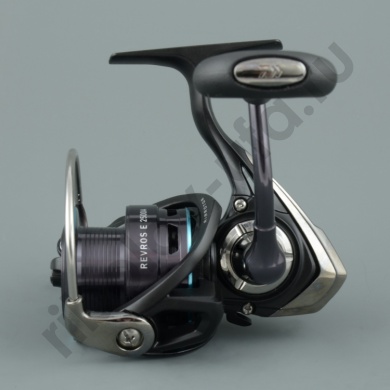 Катушка безынерц. Daiwa Revros E 2000A