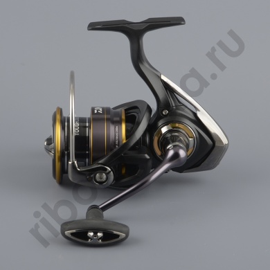 Катушка безынерц. Daiwa Legalis 20 LT 4000-CP